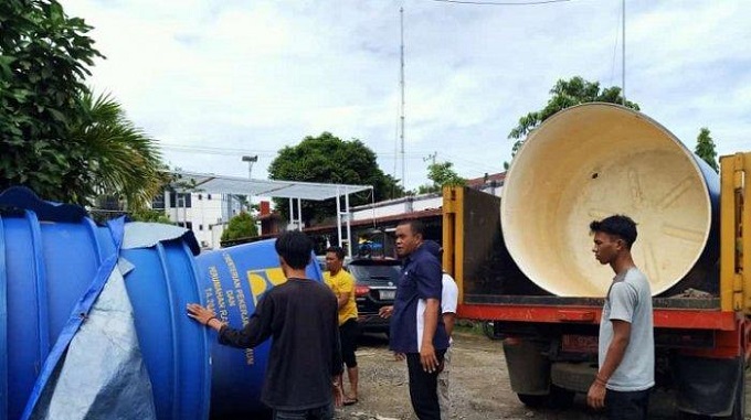 Bantuan-Pemprov-turun-ke-lokasi-bencana-di-Kecamatan-Malunda-Majene-Sulbar-6